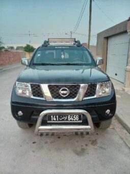 A VENDRE nissan Navara le 10cv tel 23414111 complet