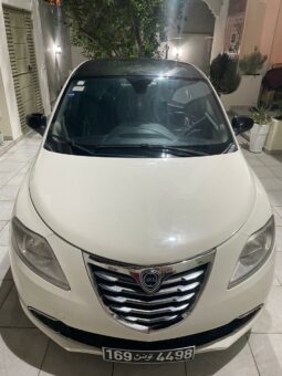 Lancia ypsilon complet