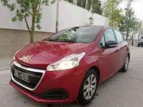 PEUGEOT 208 PREMIÈRE MAIN TRÈS PROPRE