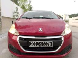 PEUGEOT 208 PREMIÈRE MAIN TRÈS PROPRE complet