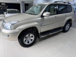 TOYOTA PRADO GX ÉTAT PRESQUE NEUF 7 places Tel : 24 929898 complet