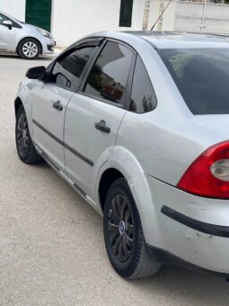 A VENDRE ford focus complet