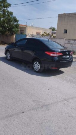 Toyota Yaris sedan complet