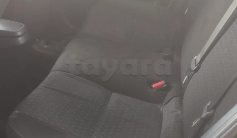 Toyota Yaris sedan complet