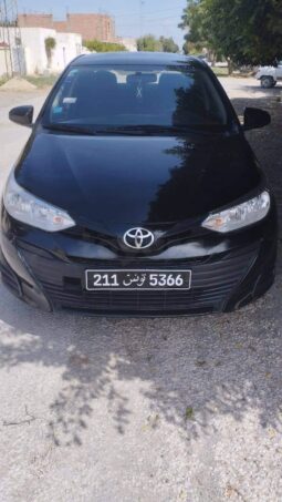 Toyota Yaris sedan complet