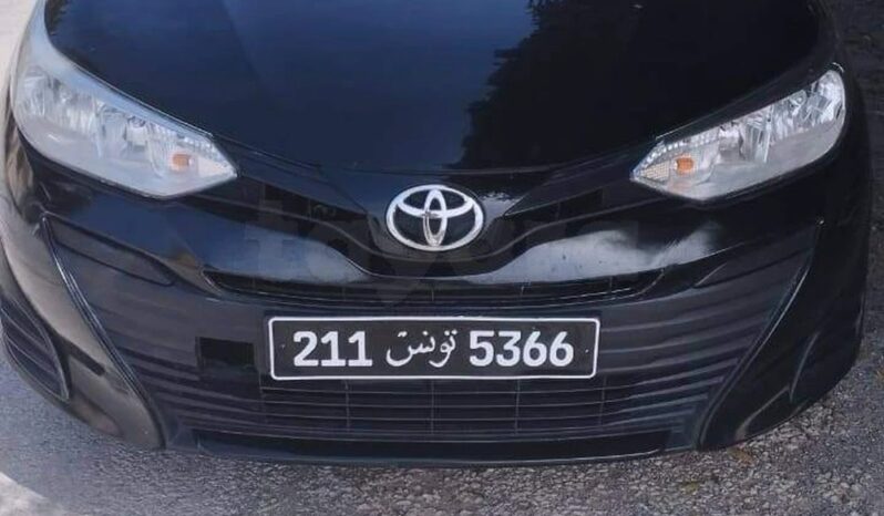 Toyota Yaris sedan complet