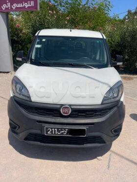 a vendre tres belle fiat doblo 7 places