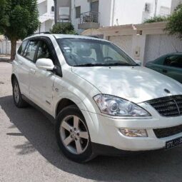 ssangyong kyron 4*4 BVA TOIT ouvrant complet