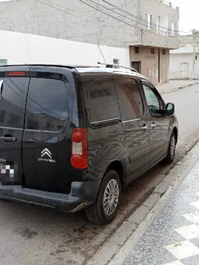 voiture berlingo b9 1er main