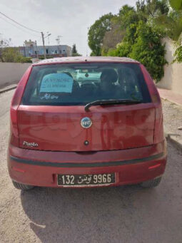 FIAT Punto Essence 5 CV complet