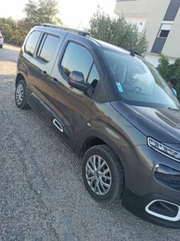 Citroen berlingo k9. 5places model:2021 tout neuf . complet