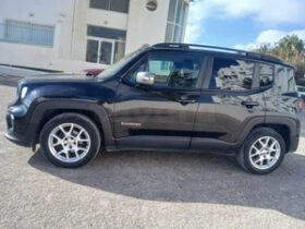 A vendre Jeep Renegade en très bon étAT