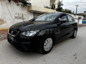 une seat ibiza trés propre