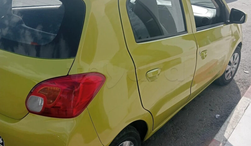 Mitsubishi mirage complet