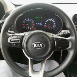 A vendre une très belle kia Picanto première main complet