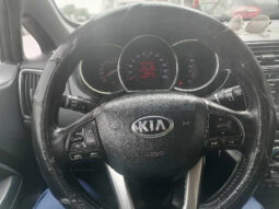 À vendre voiture KIA RIO complet