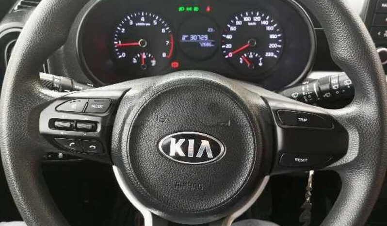 A vendre une très belle kia Picanto première main complet