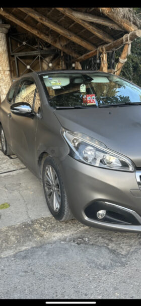 voiture Peugeot 208 Sport 2 portes