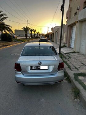 vente voiture polo sedan