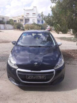 voiture à vendre Peugeot 208 complet