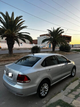 vente voiture polo sedan