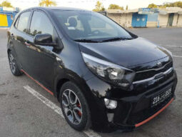 une belle voiture kia picanto boîte automatique toutes options modèle 2020 complet