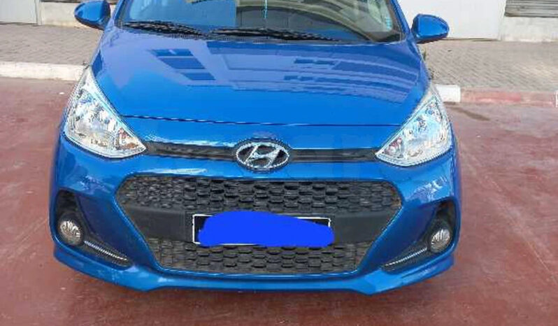 à vendre huyandai grand i10, boite automatique 1 er main complet