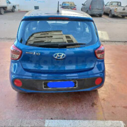 à vendre huyandai grand i10, boite automatique 1 er main complet