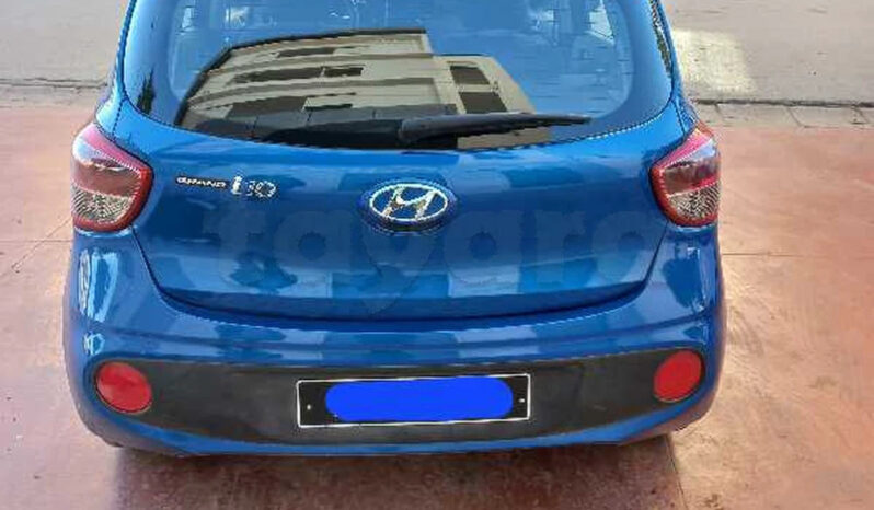 à vendre huyandai grand i10, boite automatique 1 er main complet