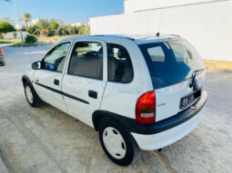 à vendre Opel corsa swing (تسجيل اول ) complet