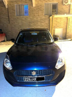 a vendre une belle suzuki swift complet