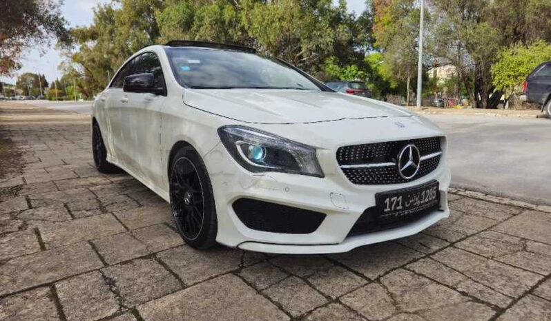 A vendre ou à échanger une Très belle Mercedes CLA 200 complet