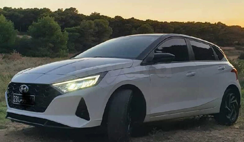 voiture i20 en parfaite état, entretien maison. complet