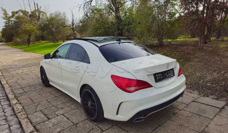 A vendre ou à échanger une Très belle Mercedes CLA 200 complet