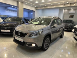 Peugeot 2008 PRESQUE NEUF complet