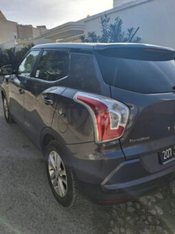 Voiture TIVOLI à vendre complet