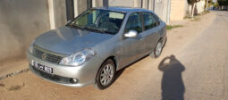 A vendre Renault SYMBOL complet