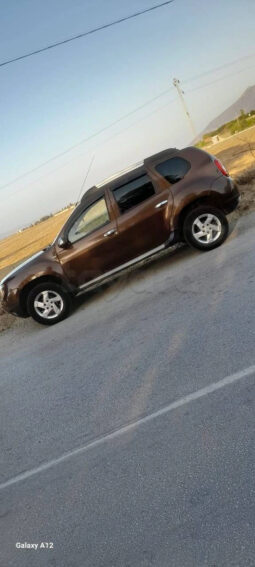 A vendre ma voiture Dacia duster 4x2essence complet