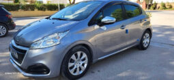 peugeot 208 parfait état complet