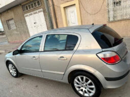 A VENDRE opel astra h 1.4 essence complet