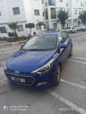 voiture Hyundai i20 . presque neuve, bien entretenue, première main