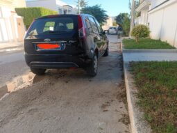 Ford Festa Essence 5 CV complet